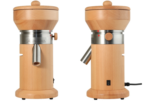 Elektrische Getreidemühle Salzburger MT5 in Buche von Agrisan frontal und seitlich